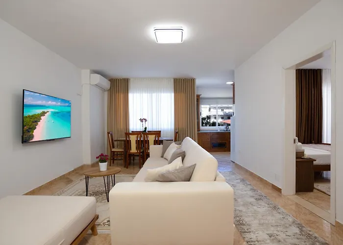 Sea Shell Apartments